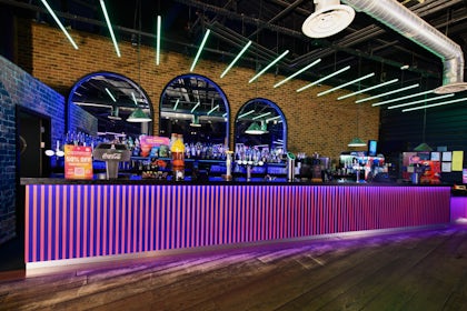 Full Venue Exclusive 1