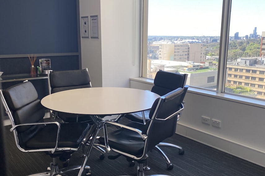 Fuju I 4 Person Meeting Room 0
