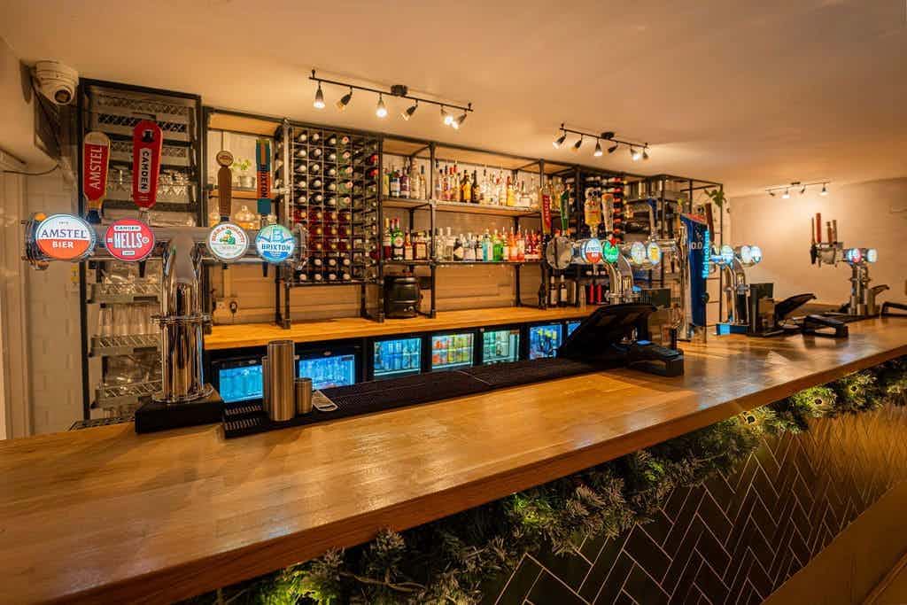 Finsbury Square Garden Bar 4