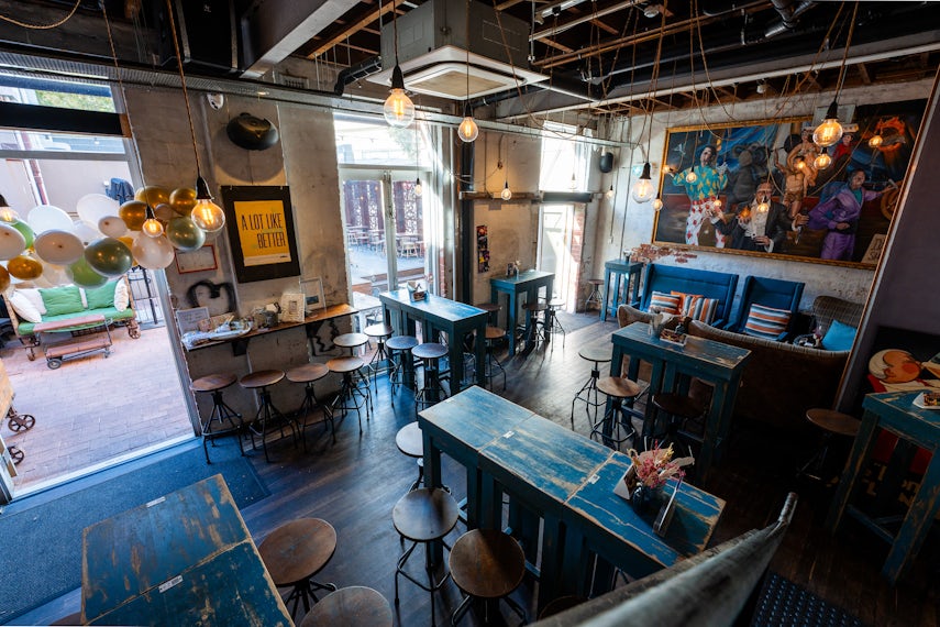 Main Bar 0