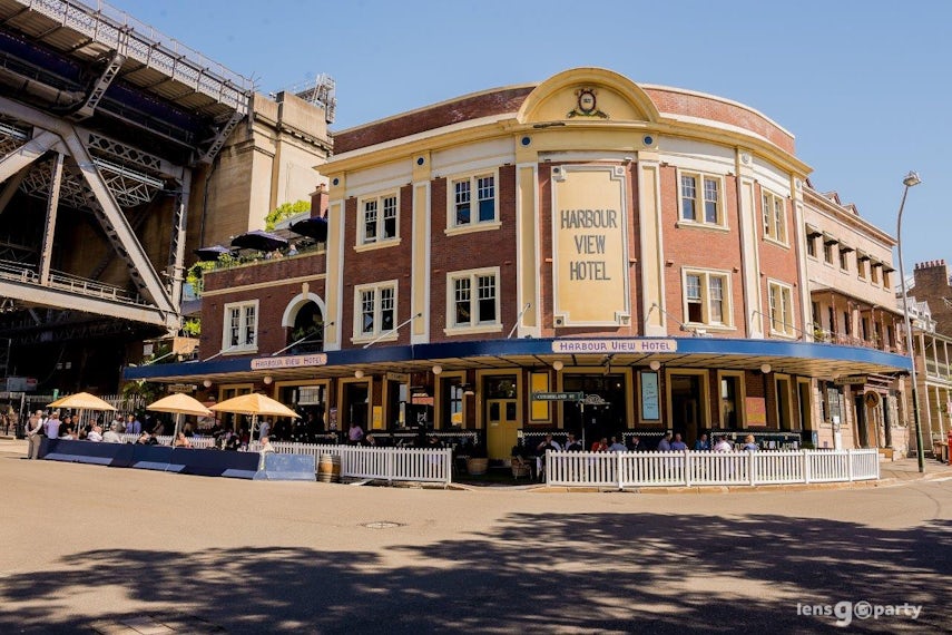 The Sports Bar 0