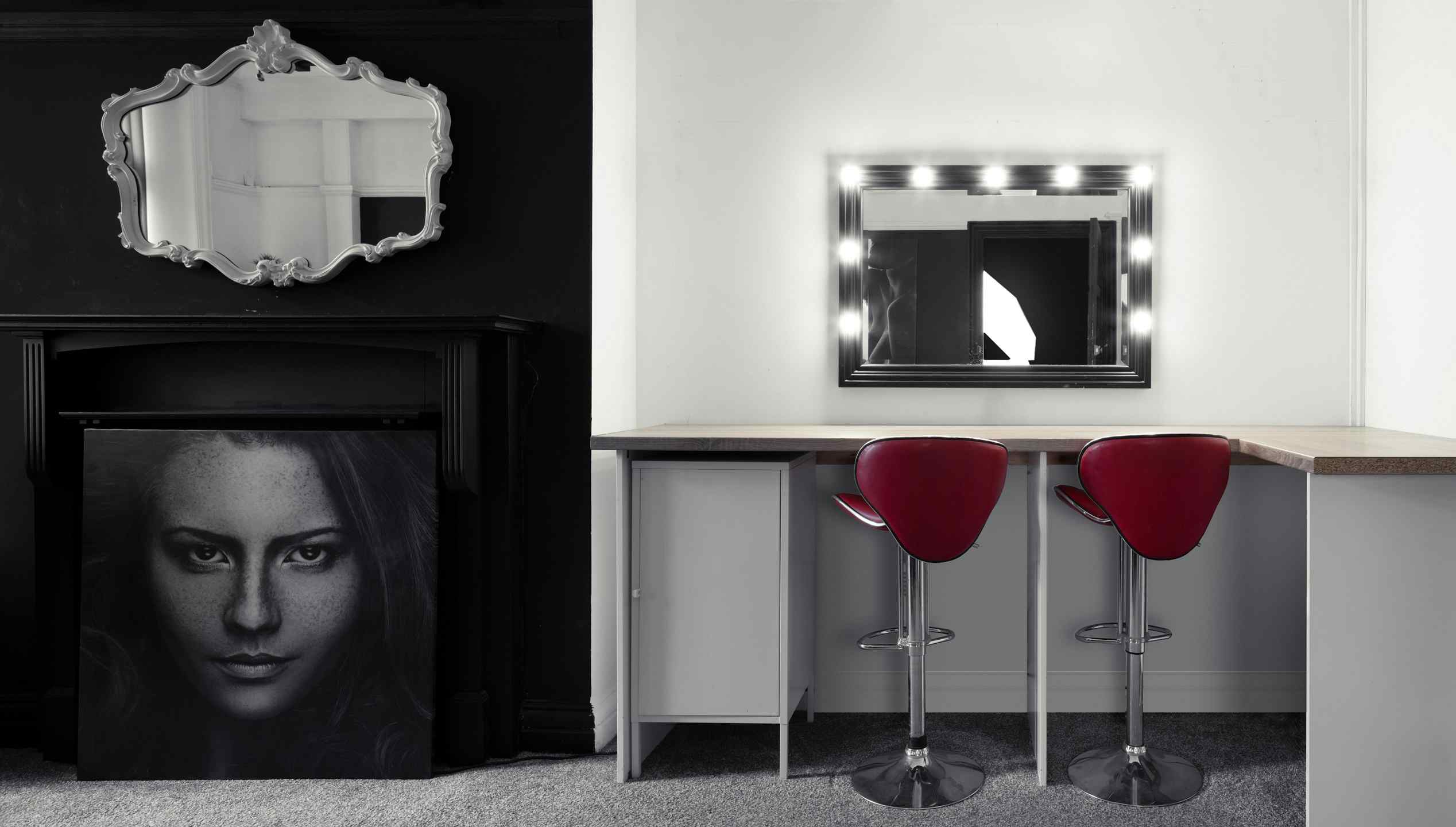 50Hz Photography & Video Studio Rental – Ideal for Portraits, Still Life, and More! 3