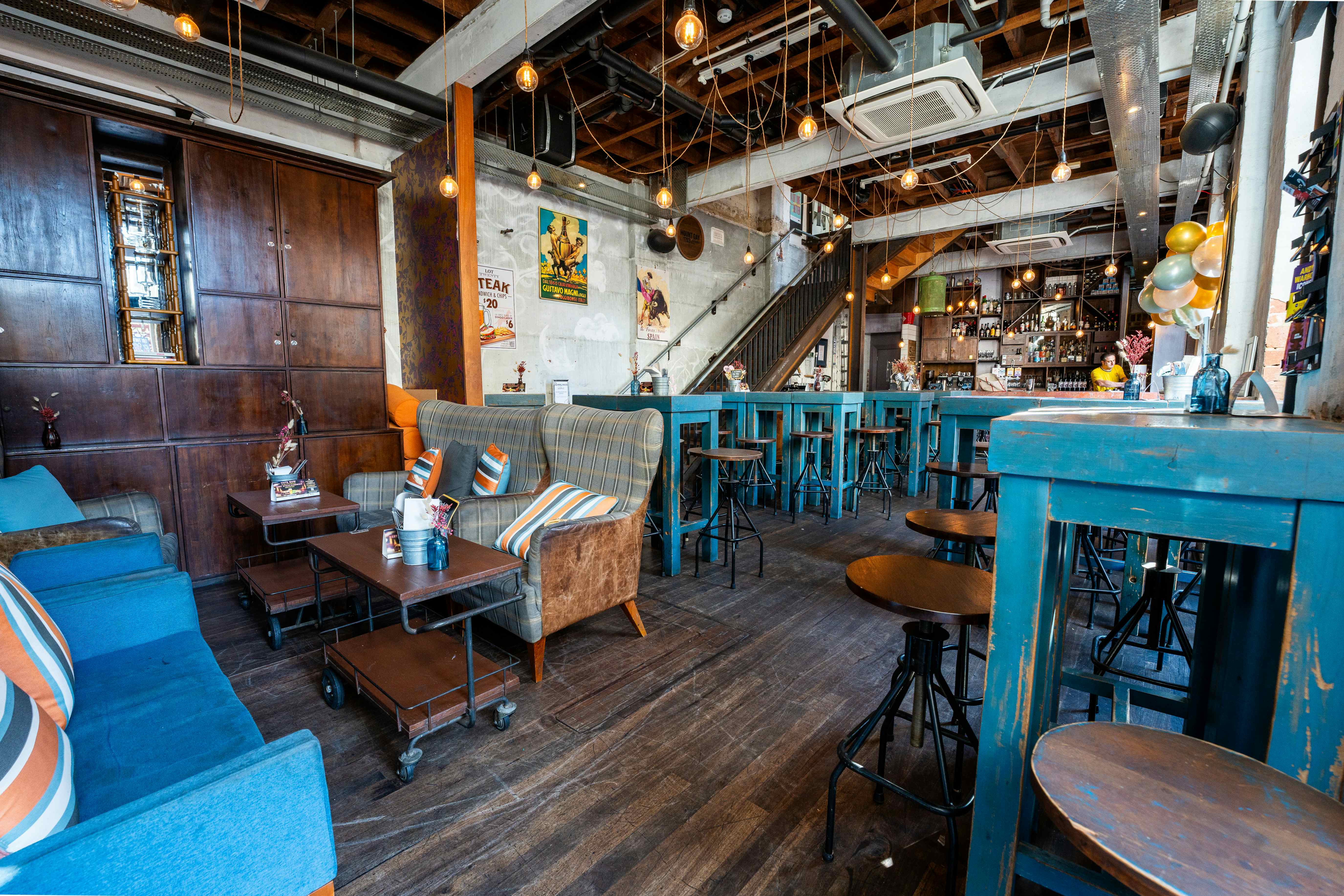 Main Bar / The Deck / Courtyard 1