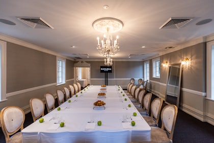 Elizabeth Suite 2