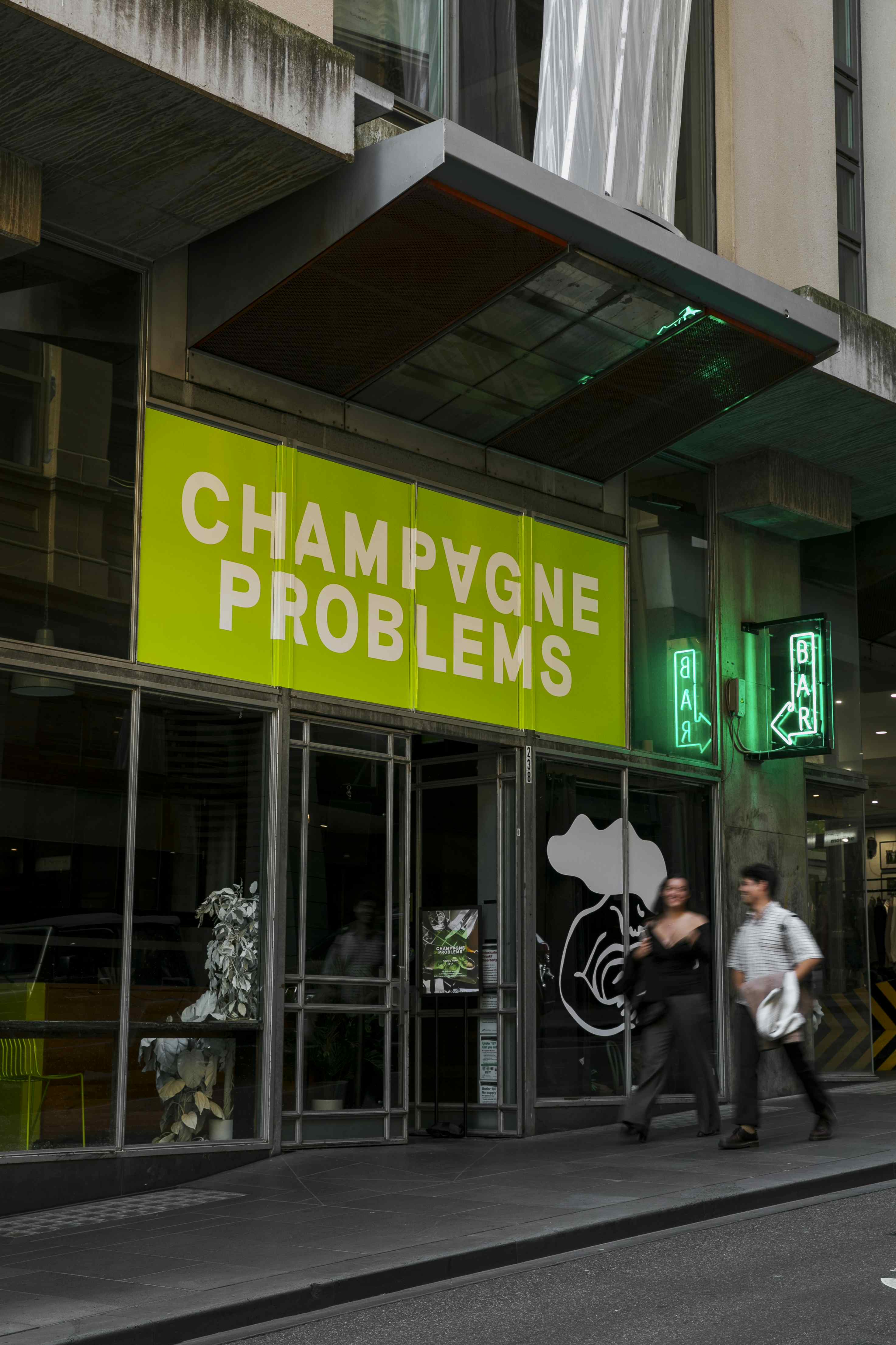 Main Bar and Lounge area  4