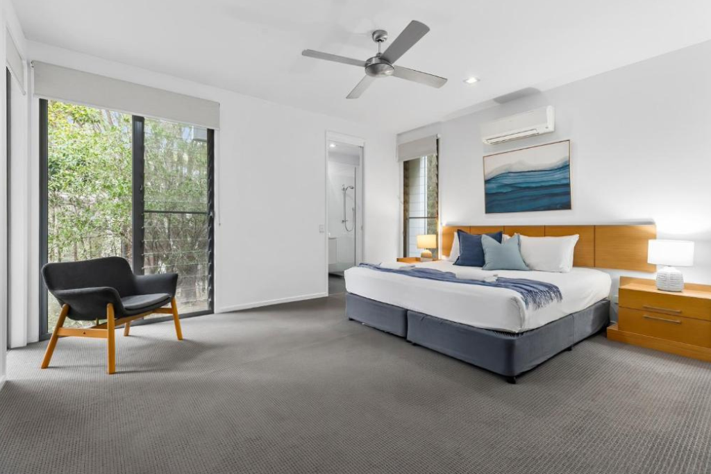 Beach Road Holiday Homes 9