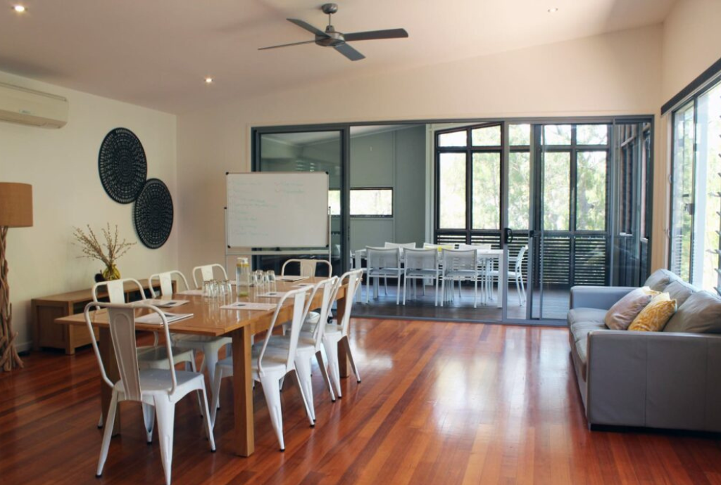 Beach Road Holiday Homes  2