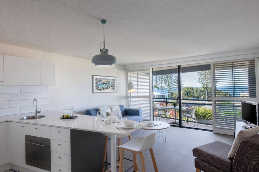 Harbour Room (Room 1) + Coral Room (Room 2) 4