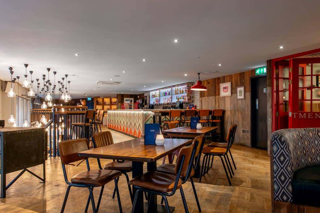 The Mezzanine: Monument Side