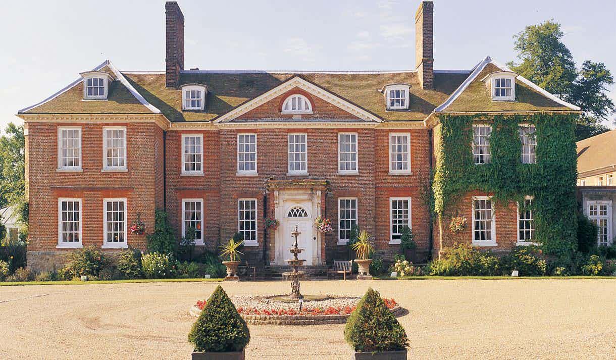 Fitzhamond Suite, Chilston Park Hotel