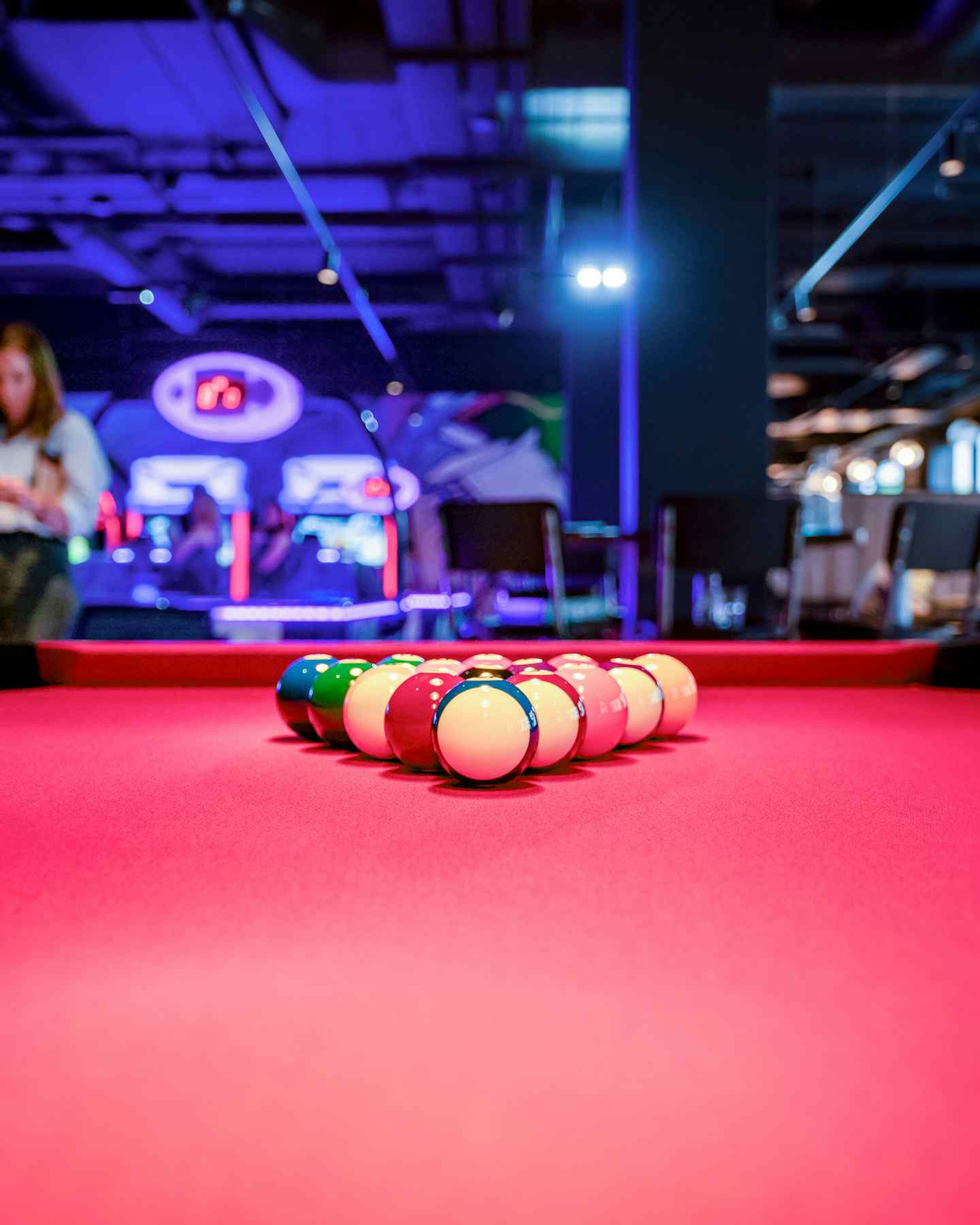 Bowl, Break, Sing & Game 11