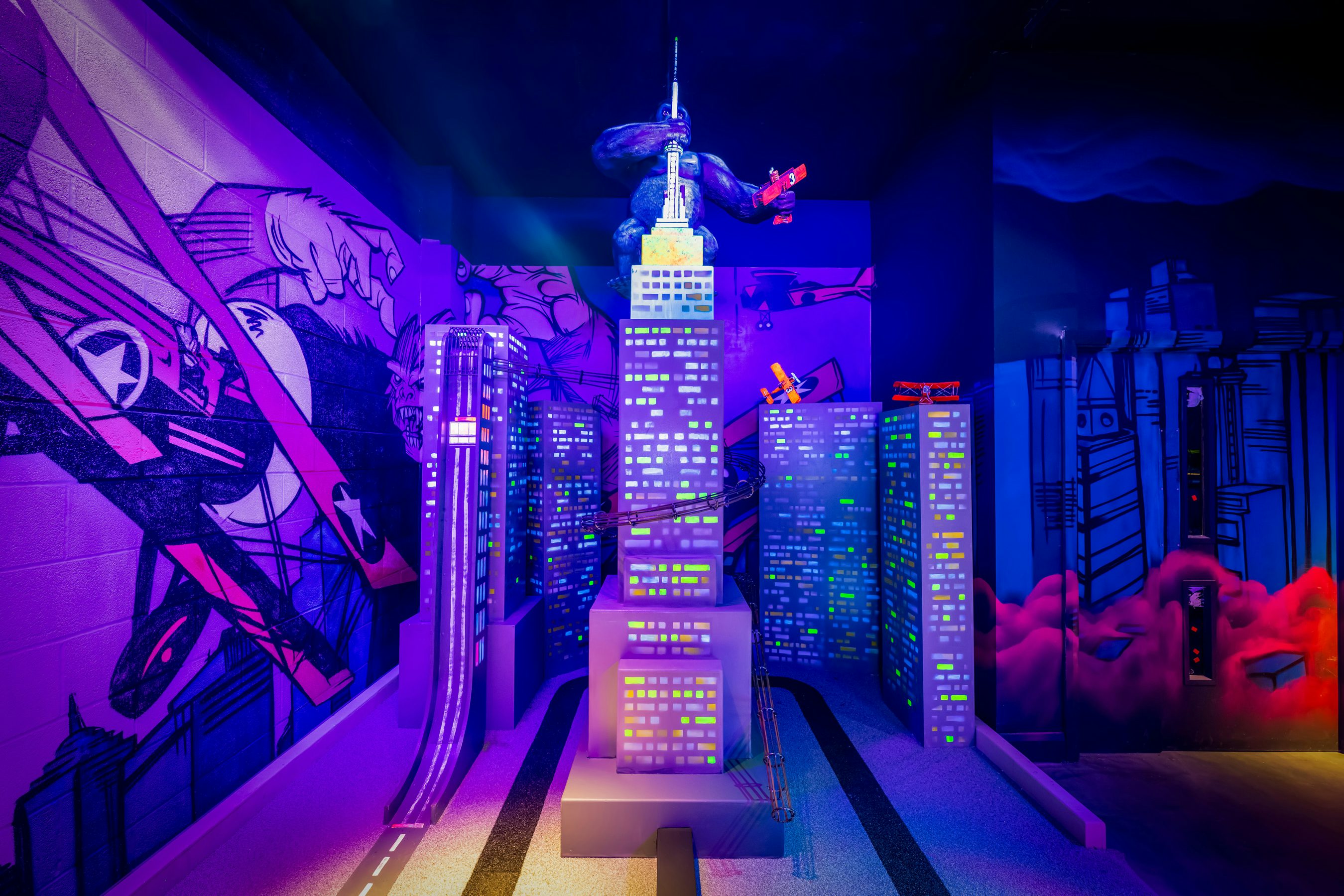 Mini Golf & Red Room 2