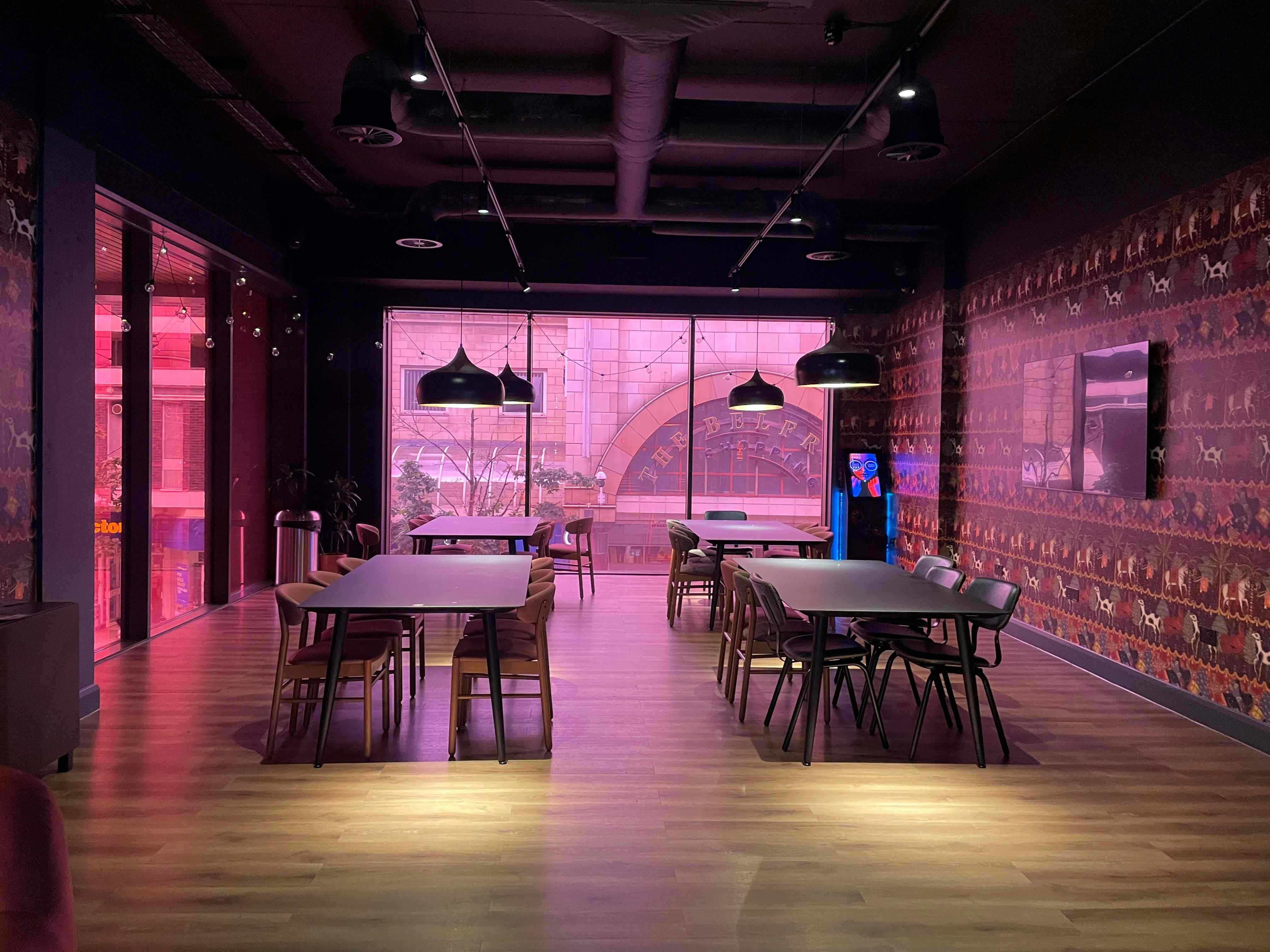 Mini Golf & Red Room 3