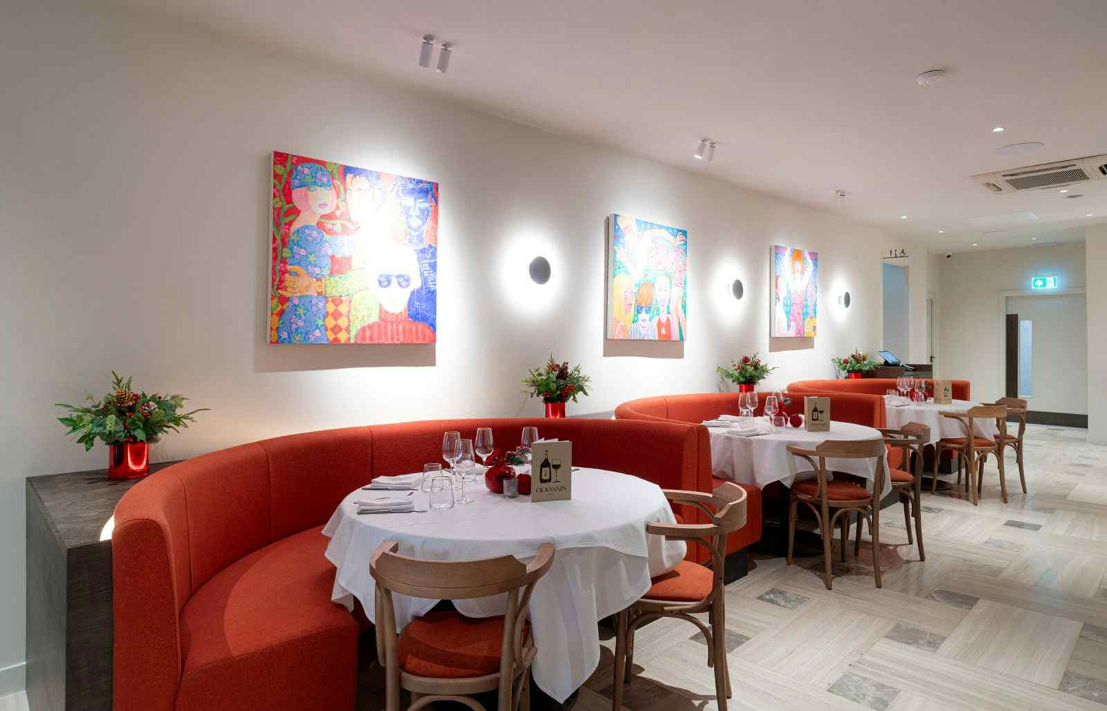 Giovanni's Restaurant 3