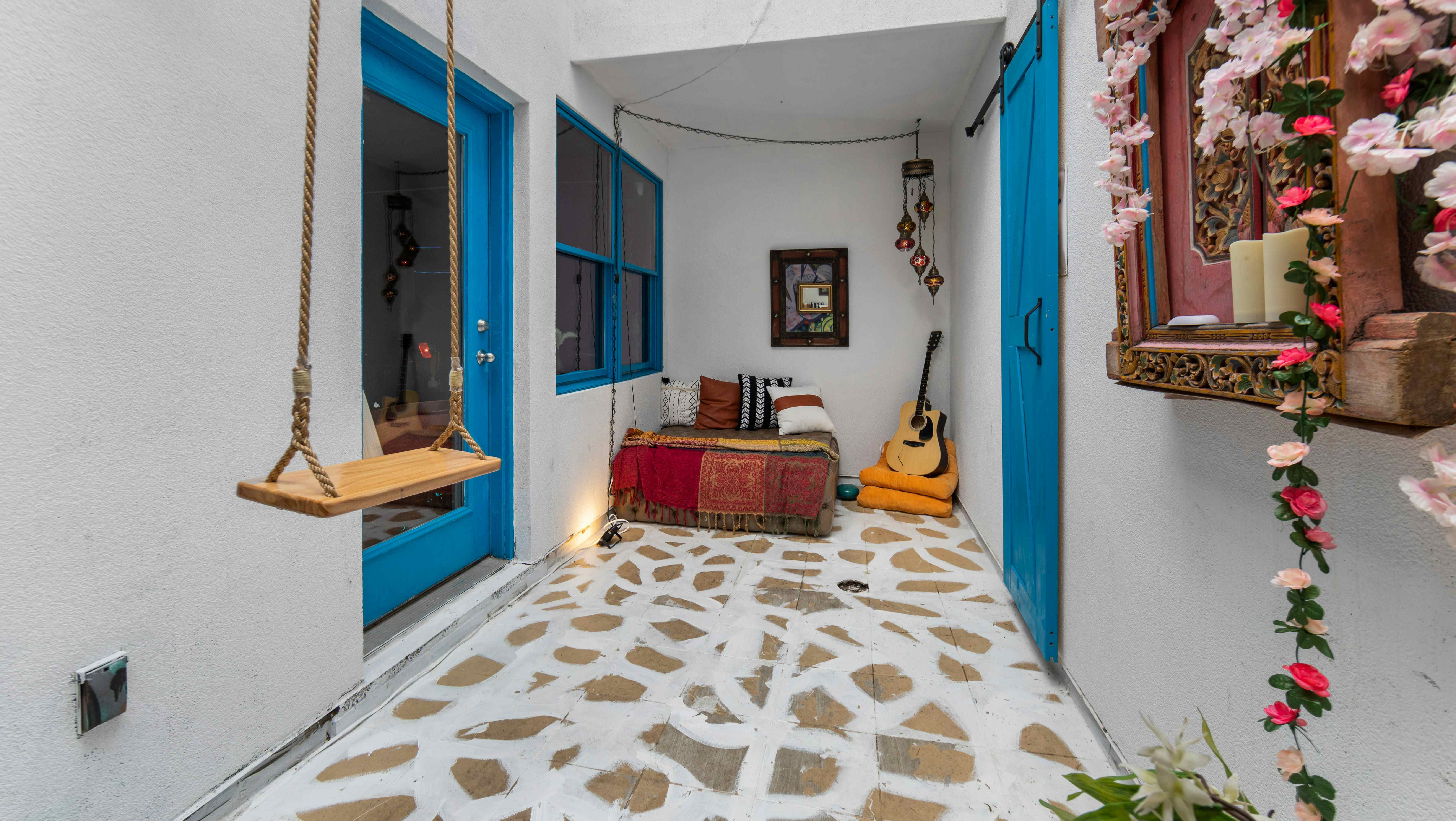 Unique Intimate Space with Backyard in Bushwick! 4