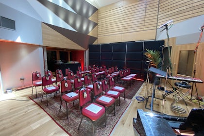 Studio 3 1