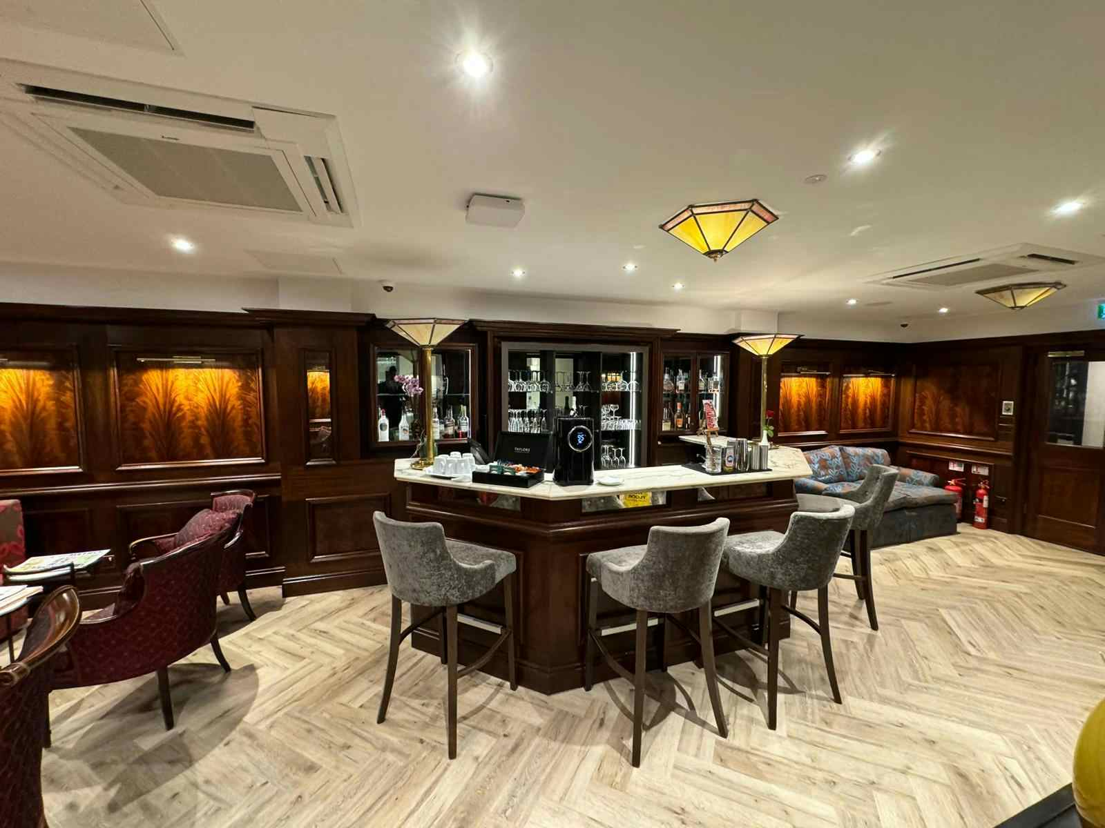 The Pavilion Restaurant and Lord's Bar 2