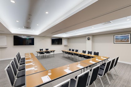 Escarpment Room 1