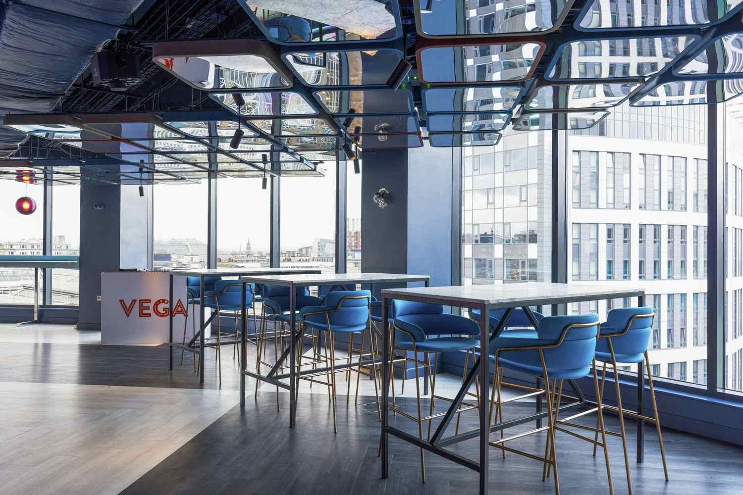 VEGA - S3 Drinks Reception 2