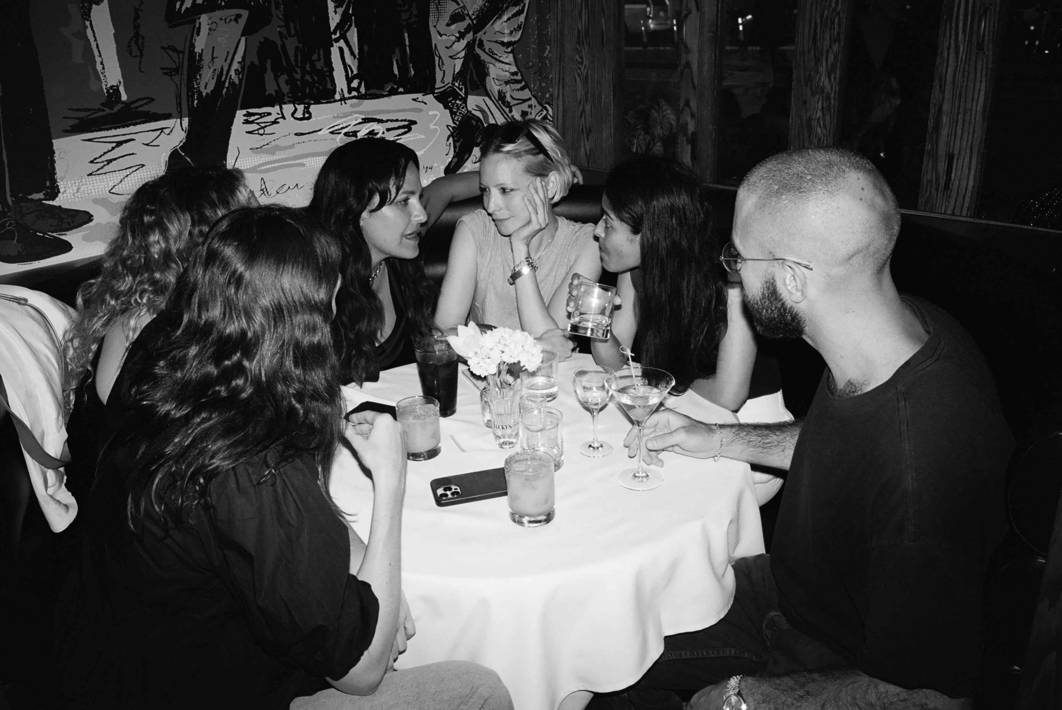 Lucky's Soho - Main Dining Room 5