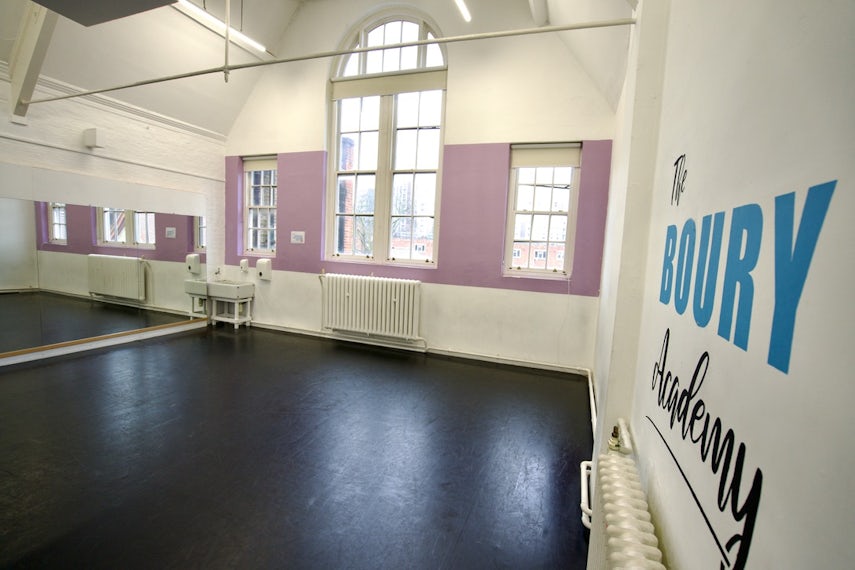 STUDIO ONE 0