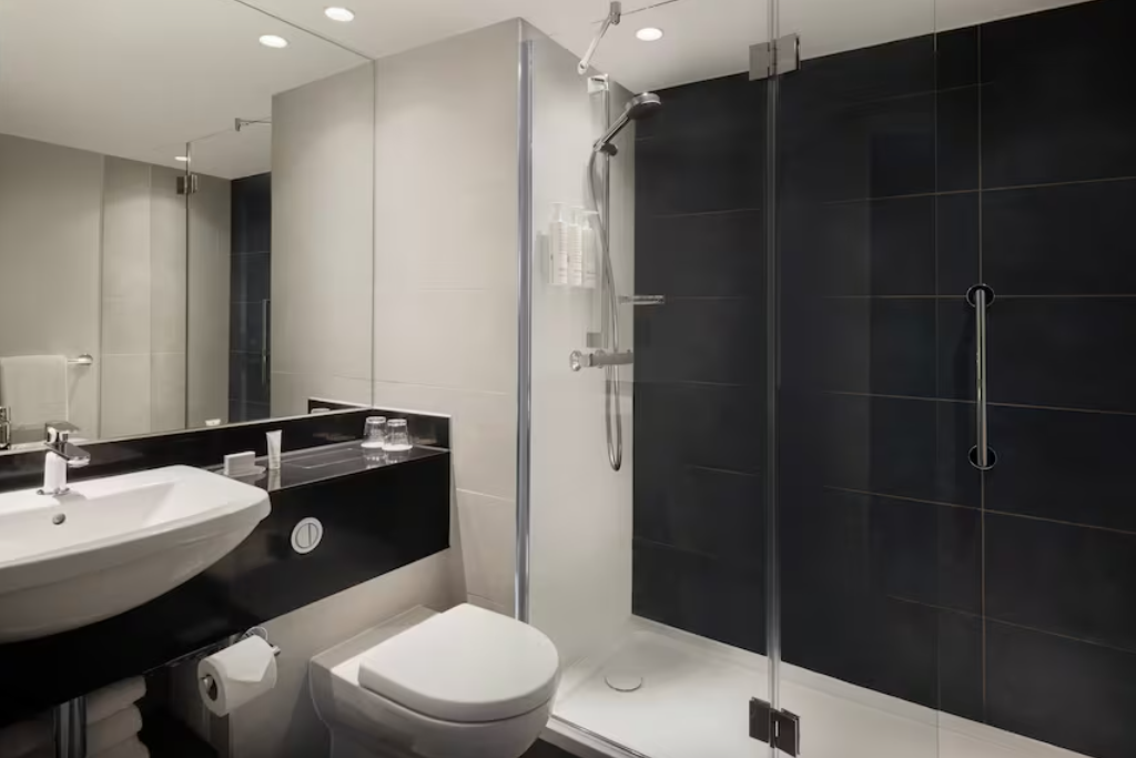 Deluxe Guest room, 1 King 2