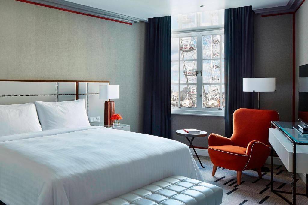 Deluxe Room, Guest room, 1 King 0