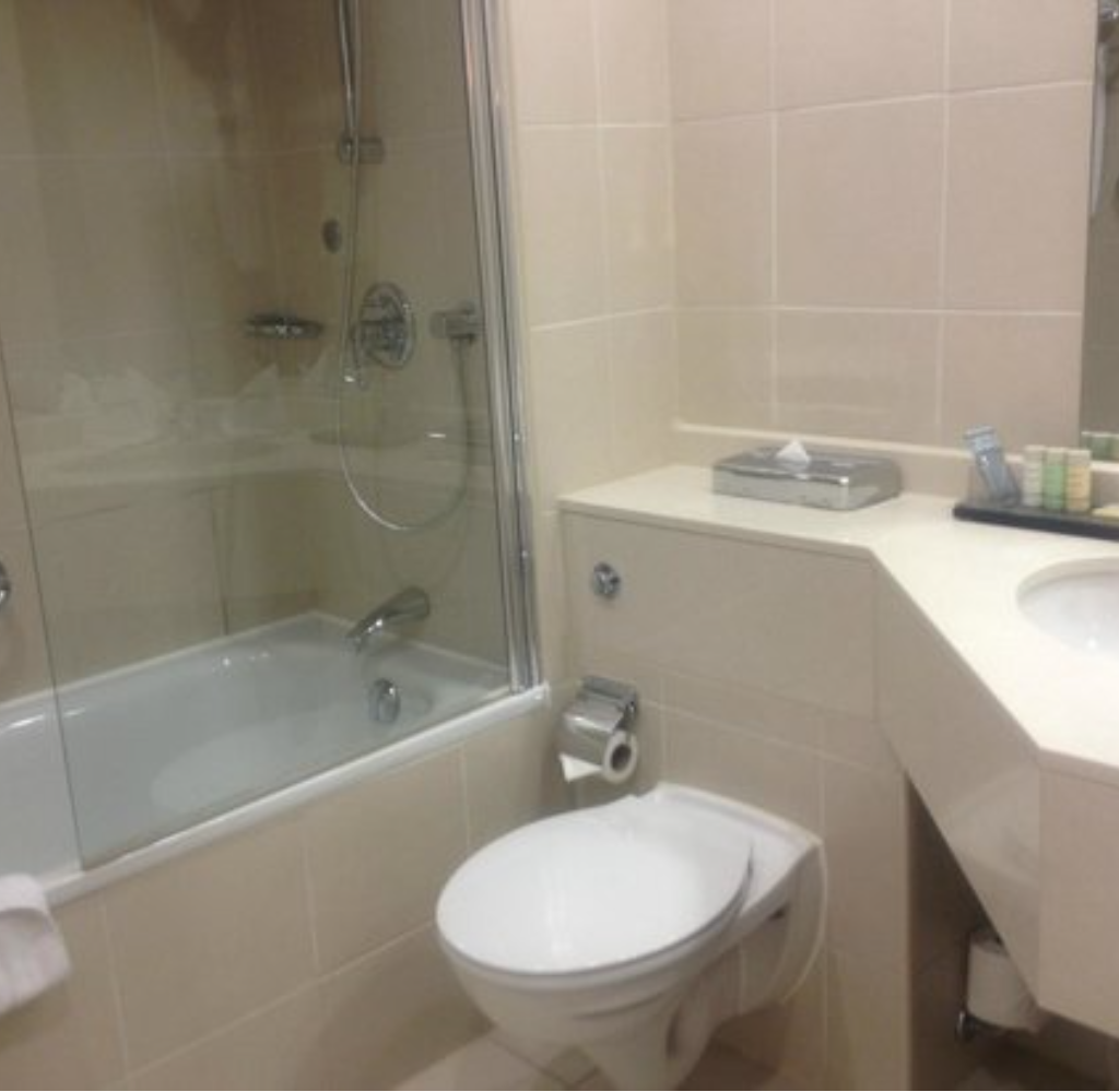 Standard Guestroom 2