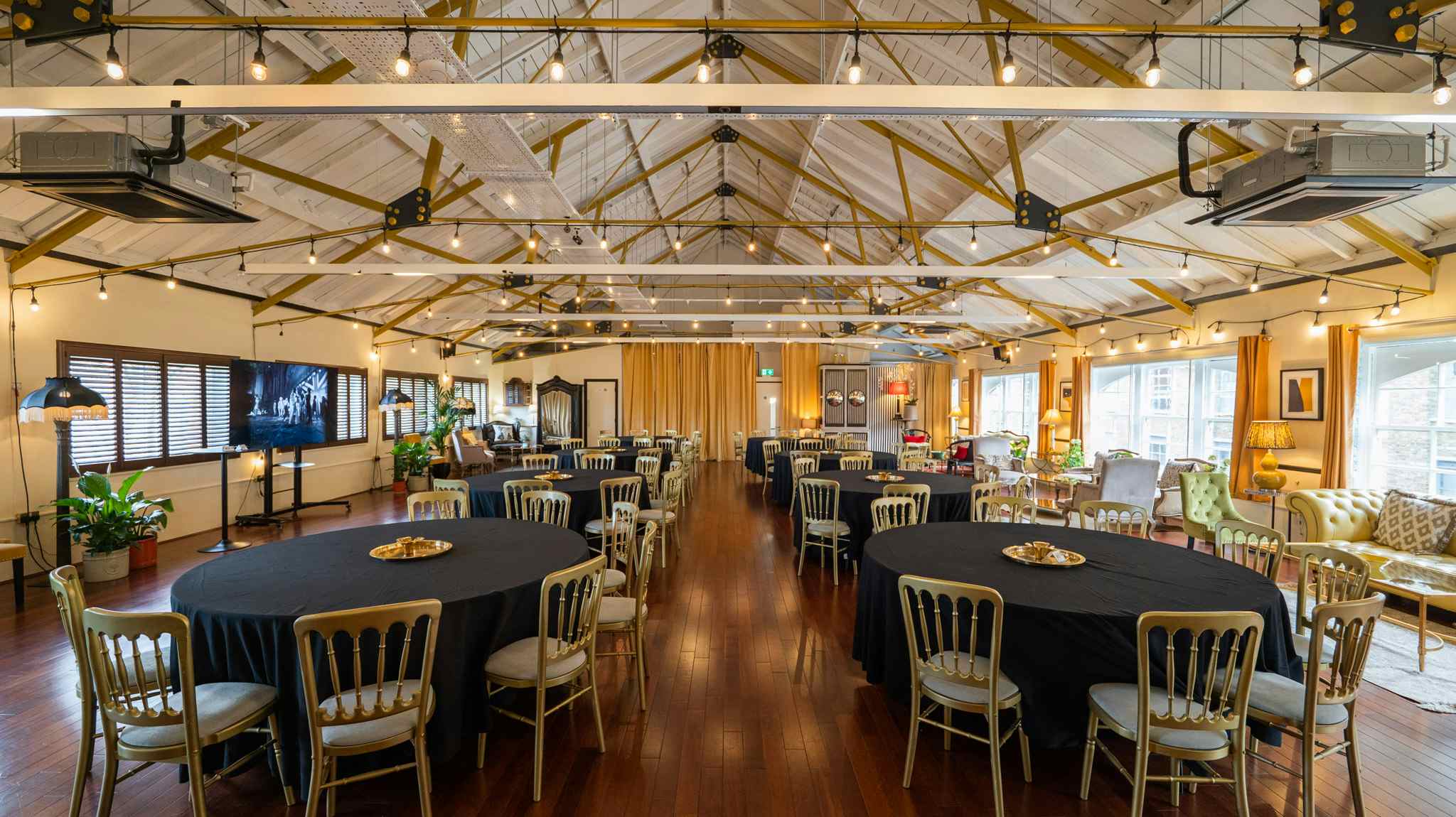 The New Victorian Loft and The Chalet 33