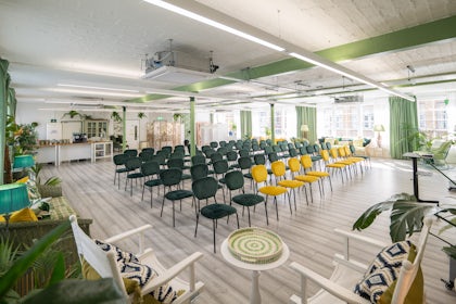 The New White Loft and the Palm Room 33