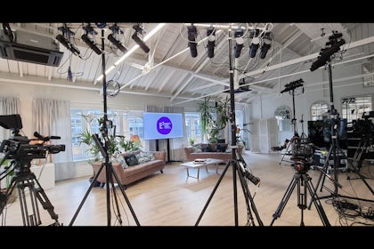 The New White Loft and the Studio 21