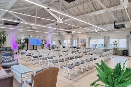 The New White Loft and the Studio 14