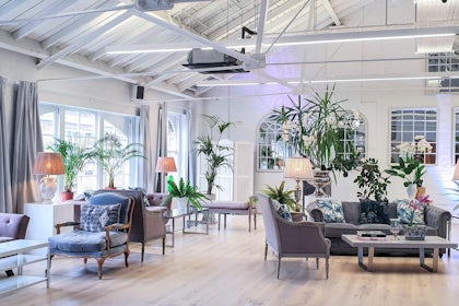 The New White Loft and the Studio 12