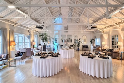 The New White Loft and the Studio 11