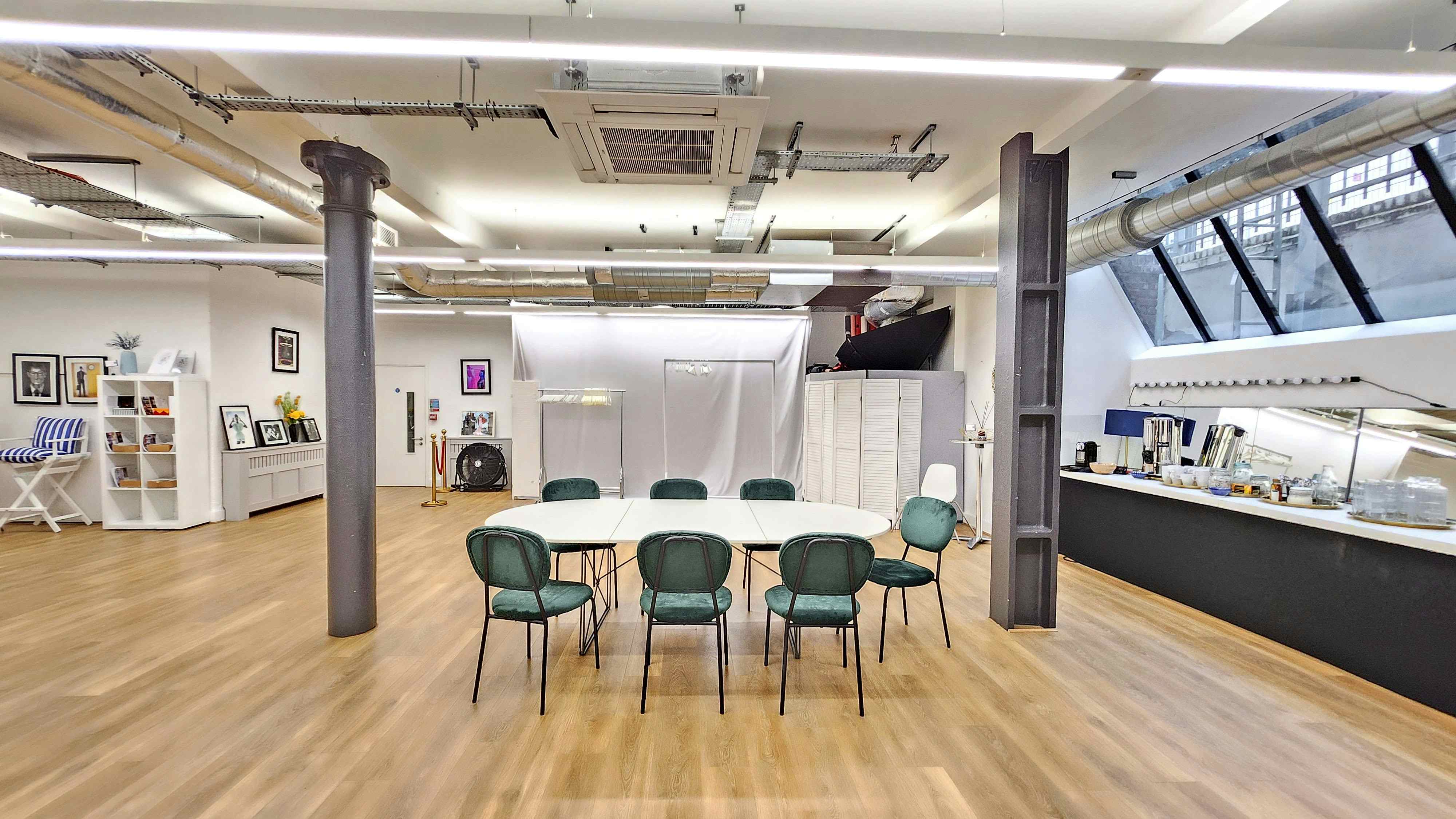 The Palm Room and the Studio 7