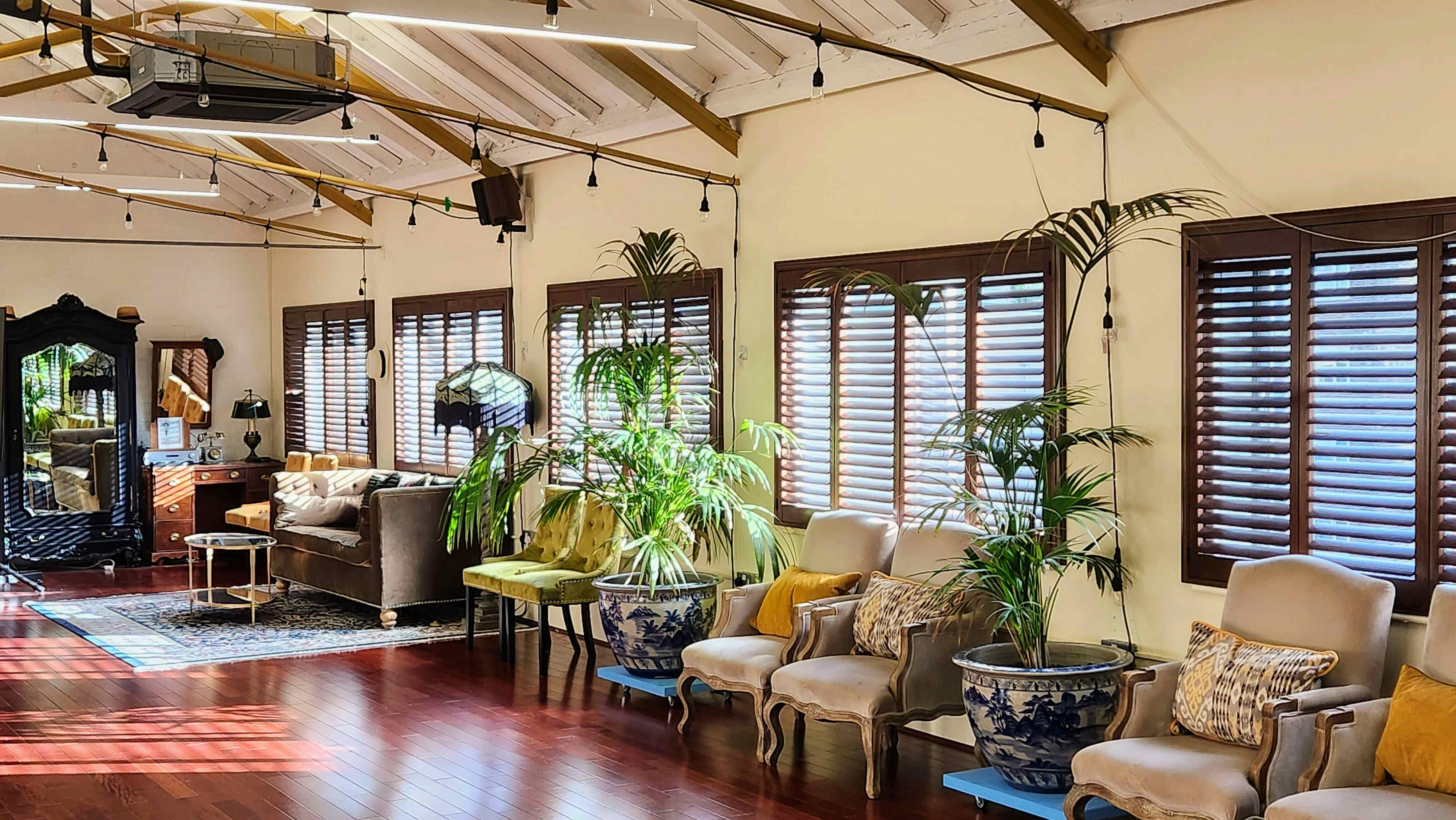 New Victorian Loft and Galeria 34