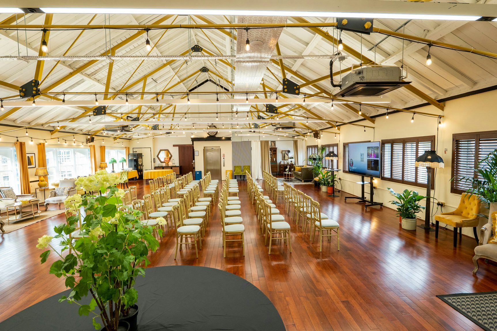 New Victorian Loft and Galeria 2