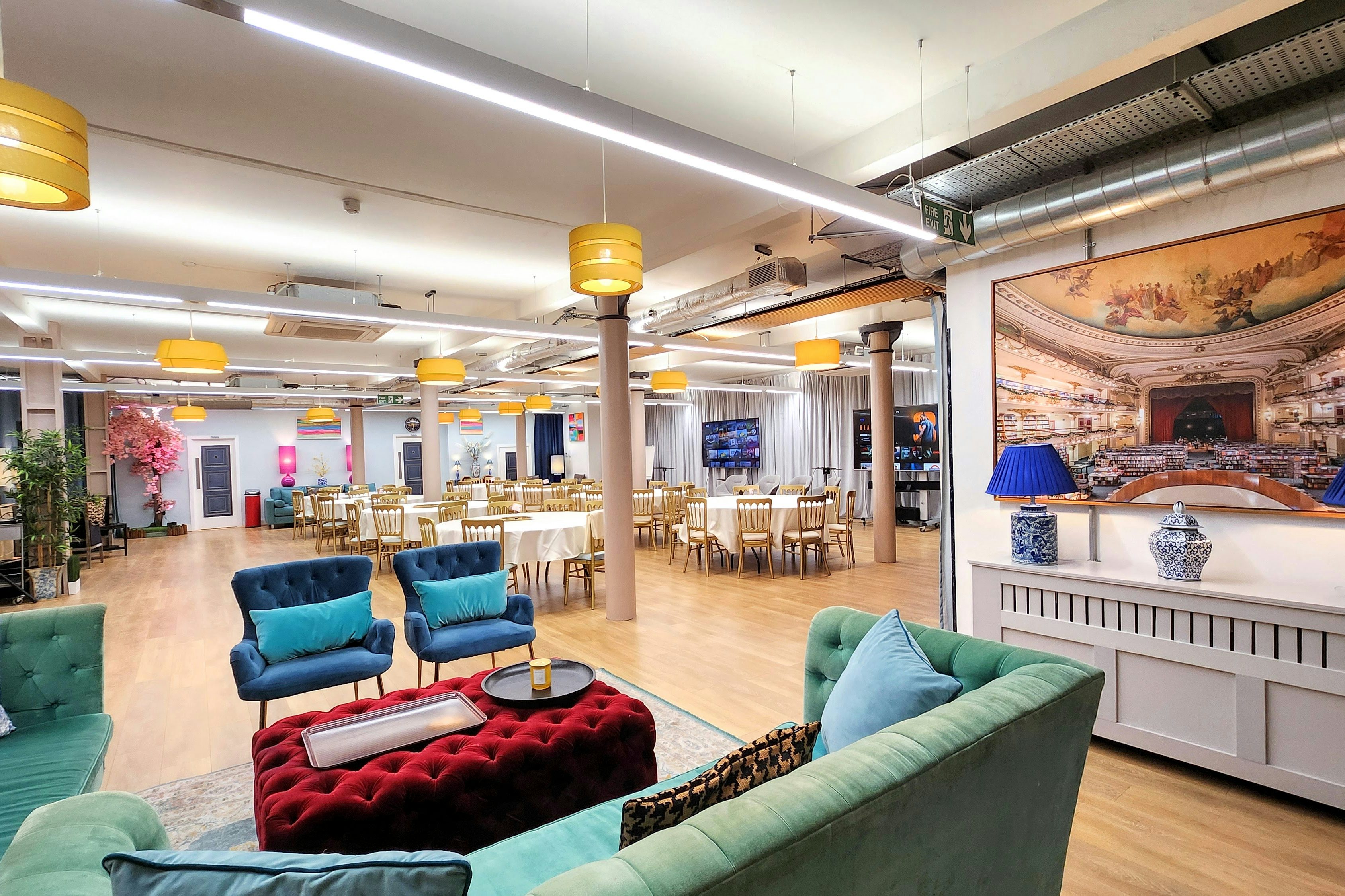 New Victorian Loft and Galeria 1