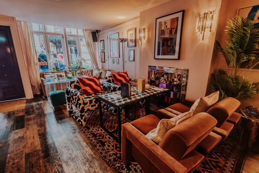 Sitting Room 0