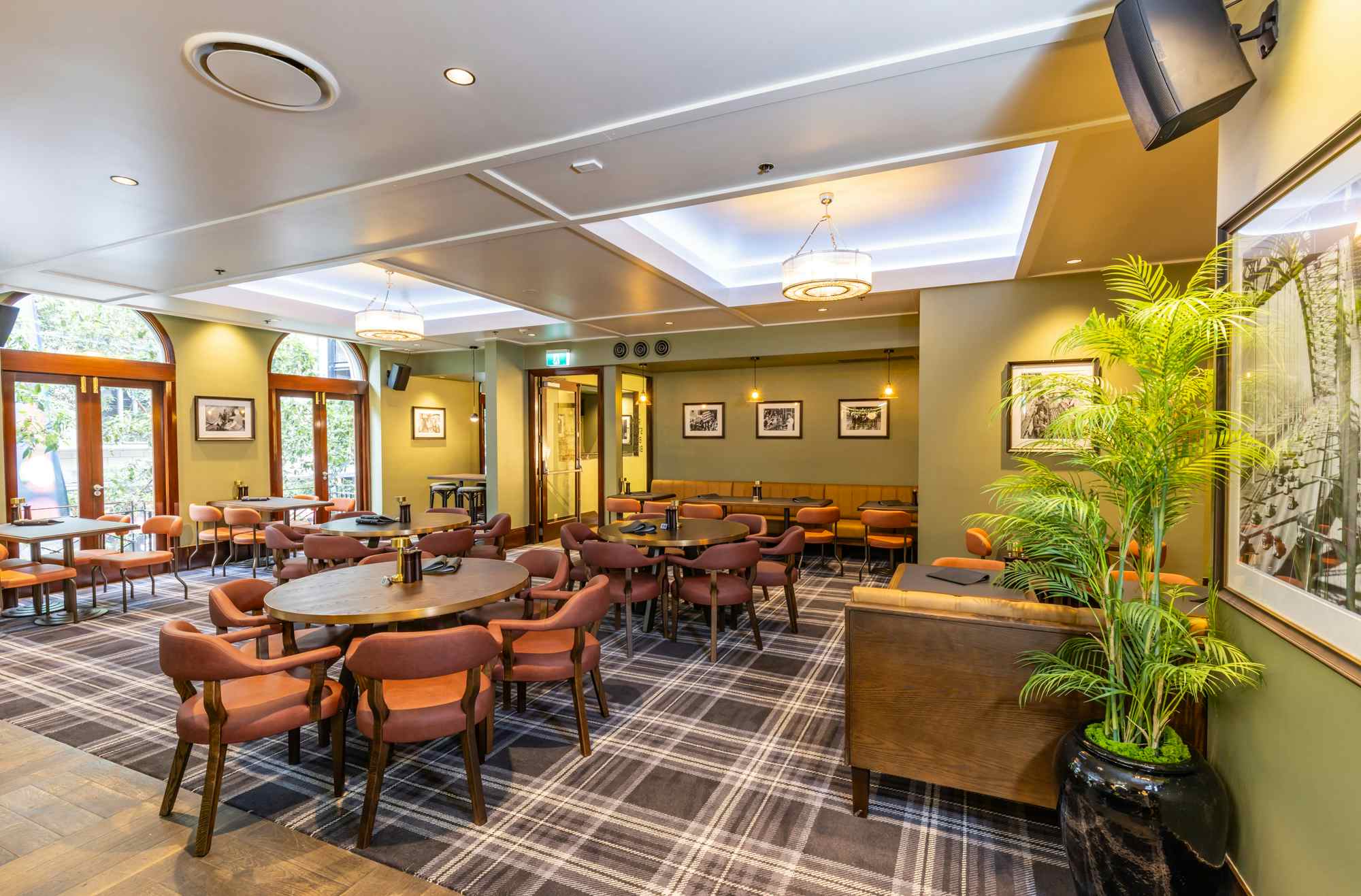 Park Street Bar & Bistro 2