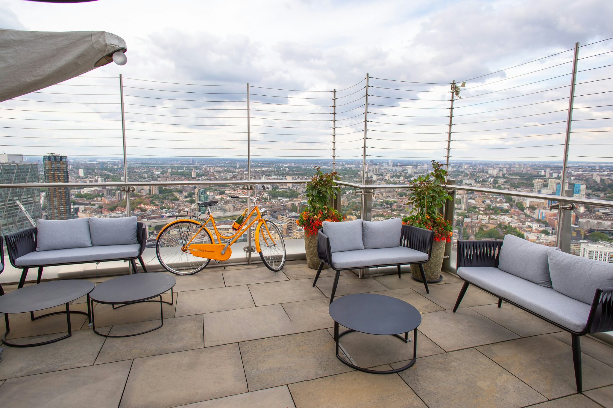 SUSHISAMBA East terrace 3