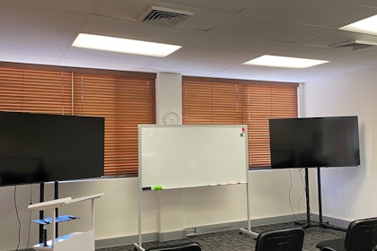 Longreach Room - Flexible Office Space for Short-Term Hire 5