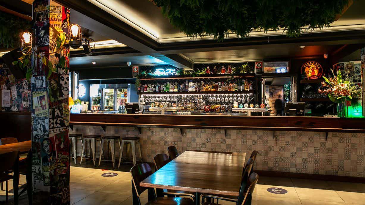 The Cauliflower Hotel - The Main Bar 3