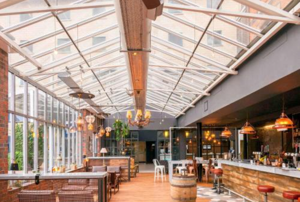 Standard Room with Queen bed + Convertible Sofa 3