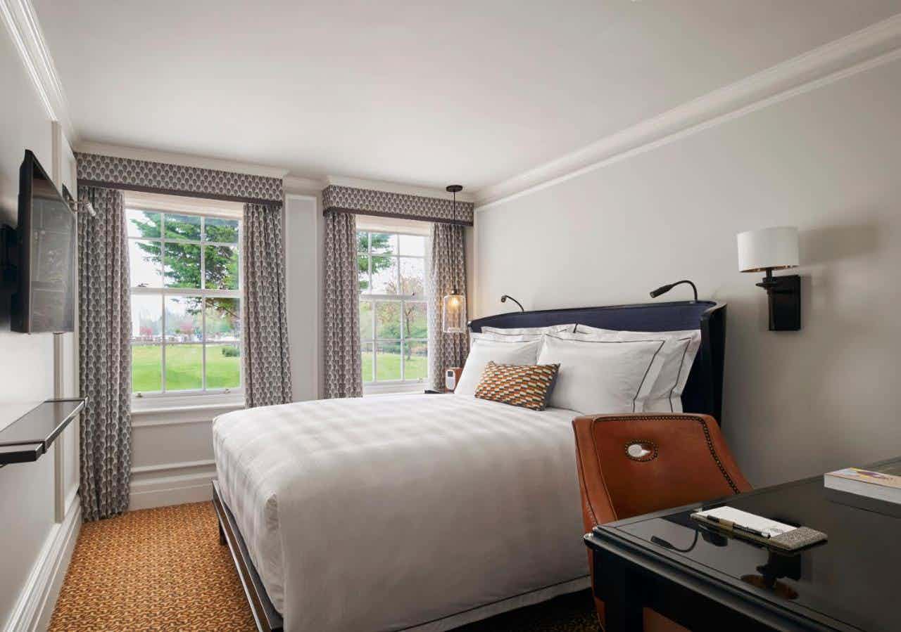 The Barn Room- Queen size bed 1