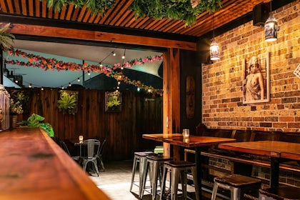 The Cocktail Bar 9
