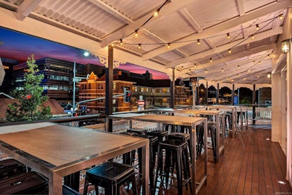 Verandah Bar 2