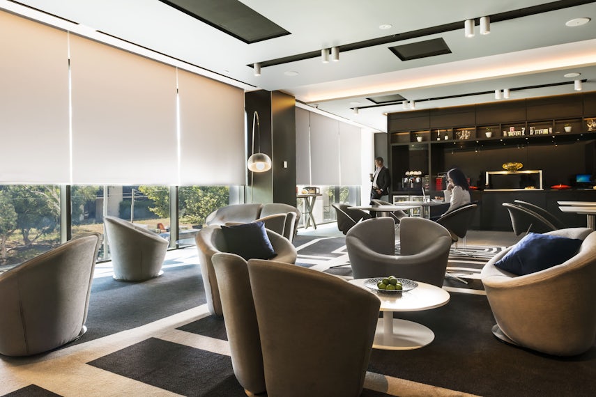 Executive Lounge 0