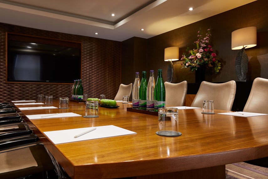 Victoria Boardroom 3D tour
