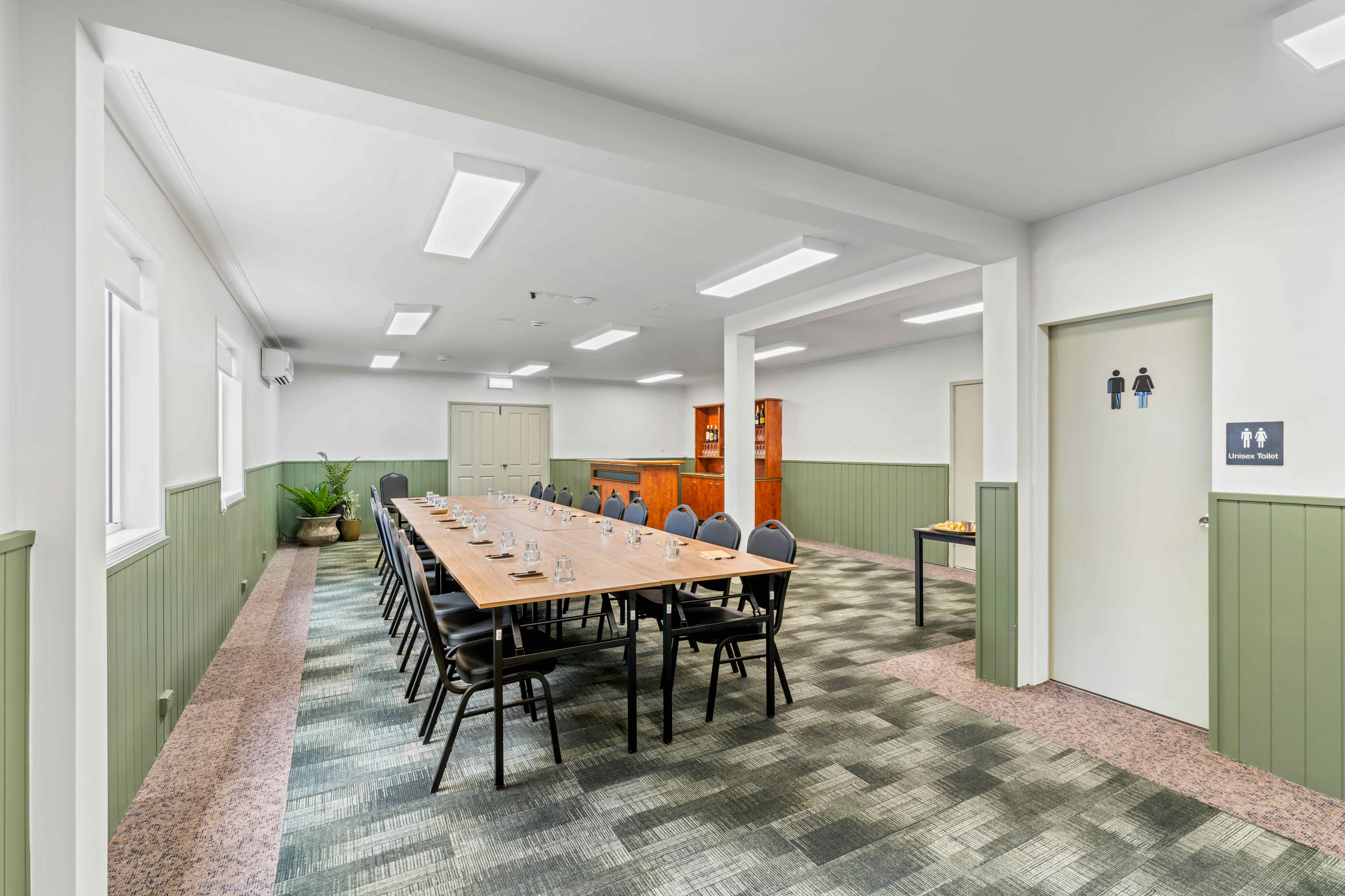 Gelding Room, Newnham Hotel